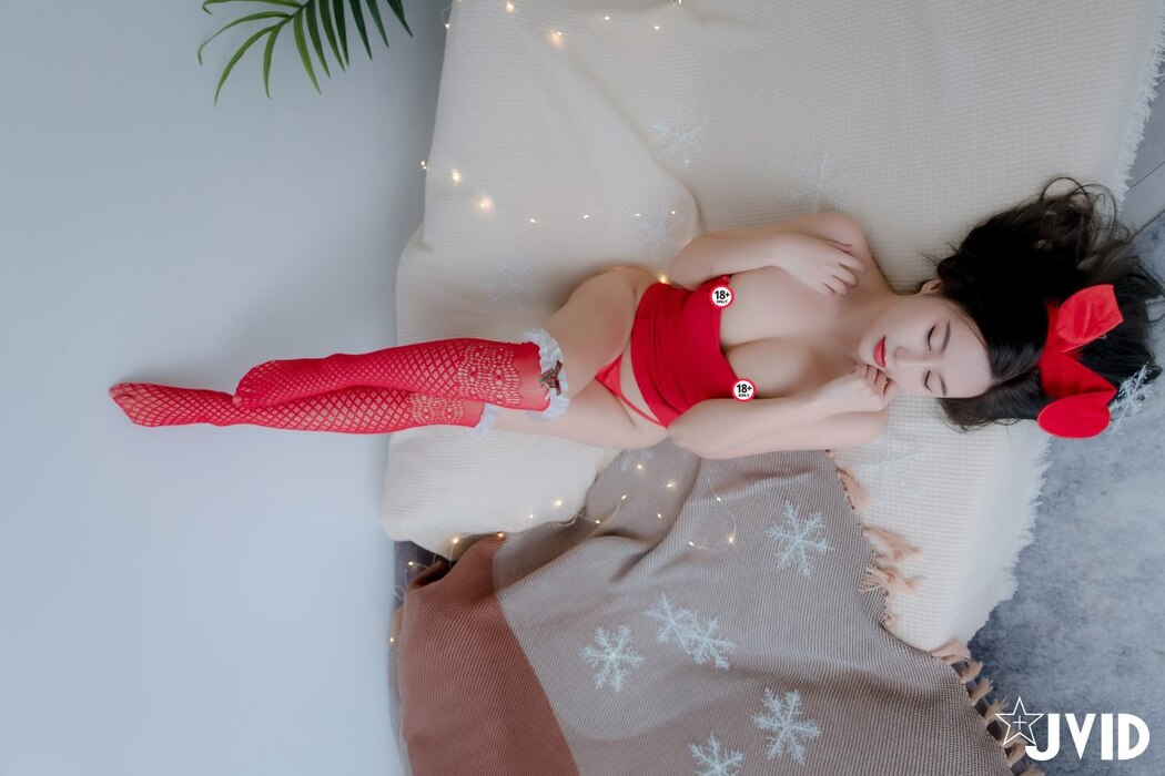 JVID 木木森 Mu Mu Sen – Sexy Christmas Party B