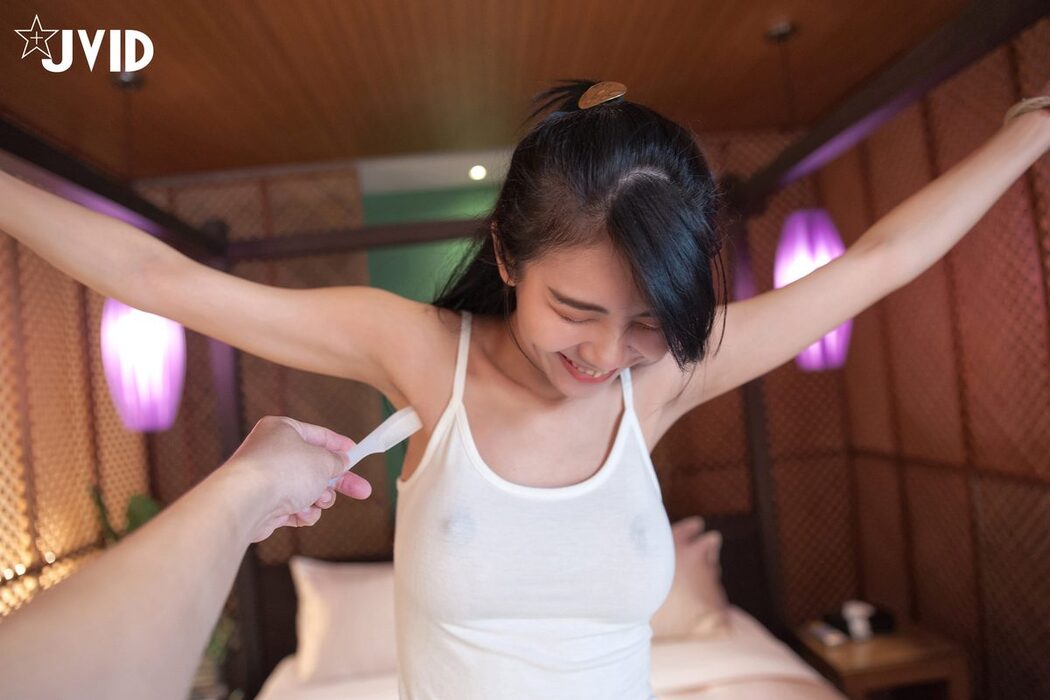 JVID 金屬手銬の逃脫失敗