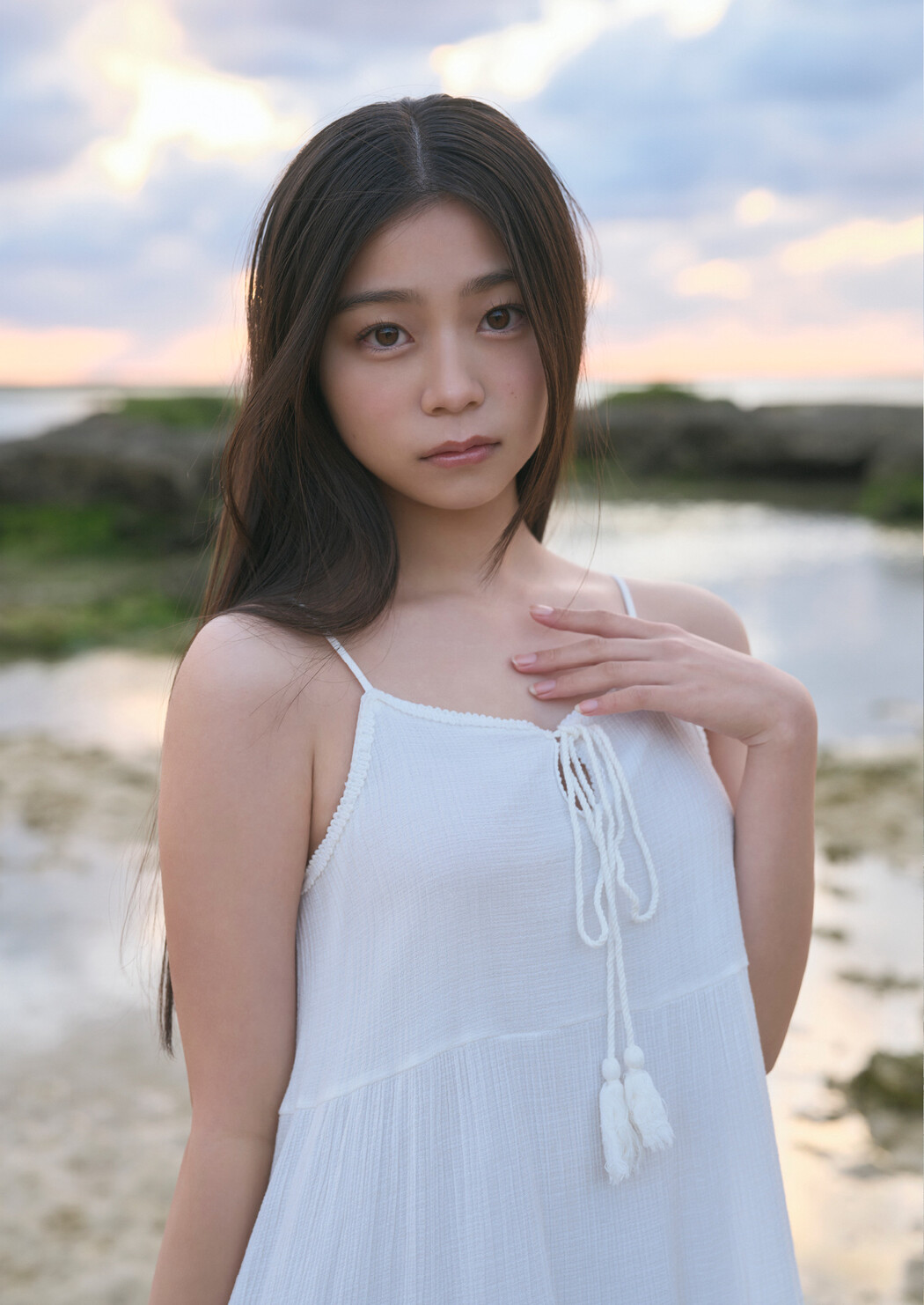 Ai Inamitsu 稲光亜依, Young Jump 2025 No.14 (ヤングジャンプ 2025年14号)