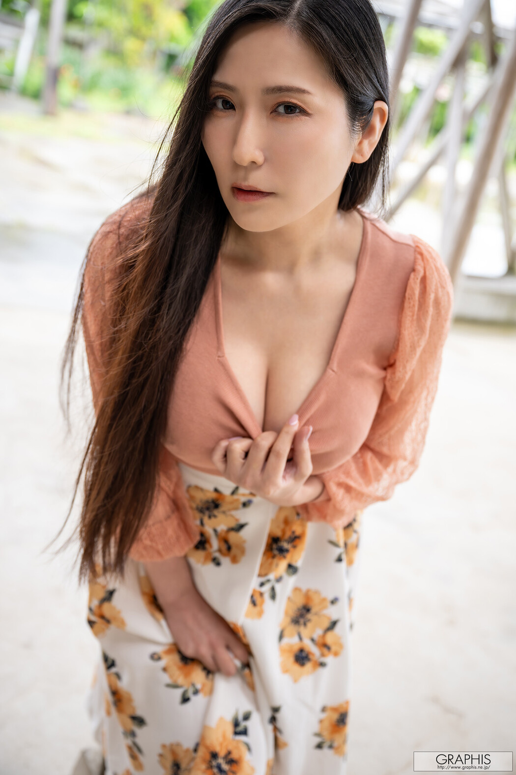 Yuna Shina 椎名ゆな, Graphis Gals 「Sultry Woman」 Vol.01 Cover Photo