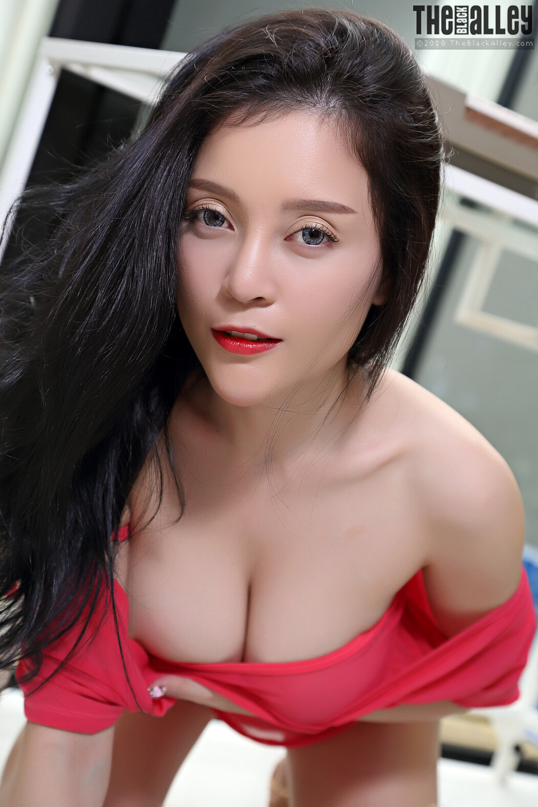 Yogurt The Black Alley Photobook Set.08