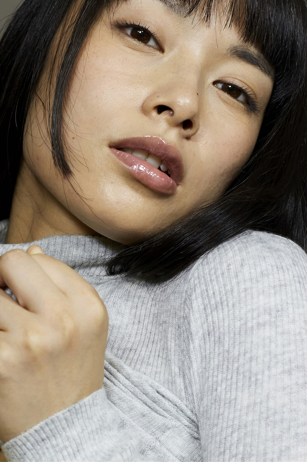 Megumi Haruno 春野恵, 写真集 Evolved Gravure 『抱きしめて』 Set.01