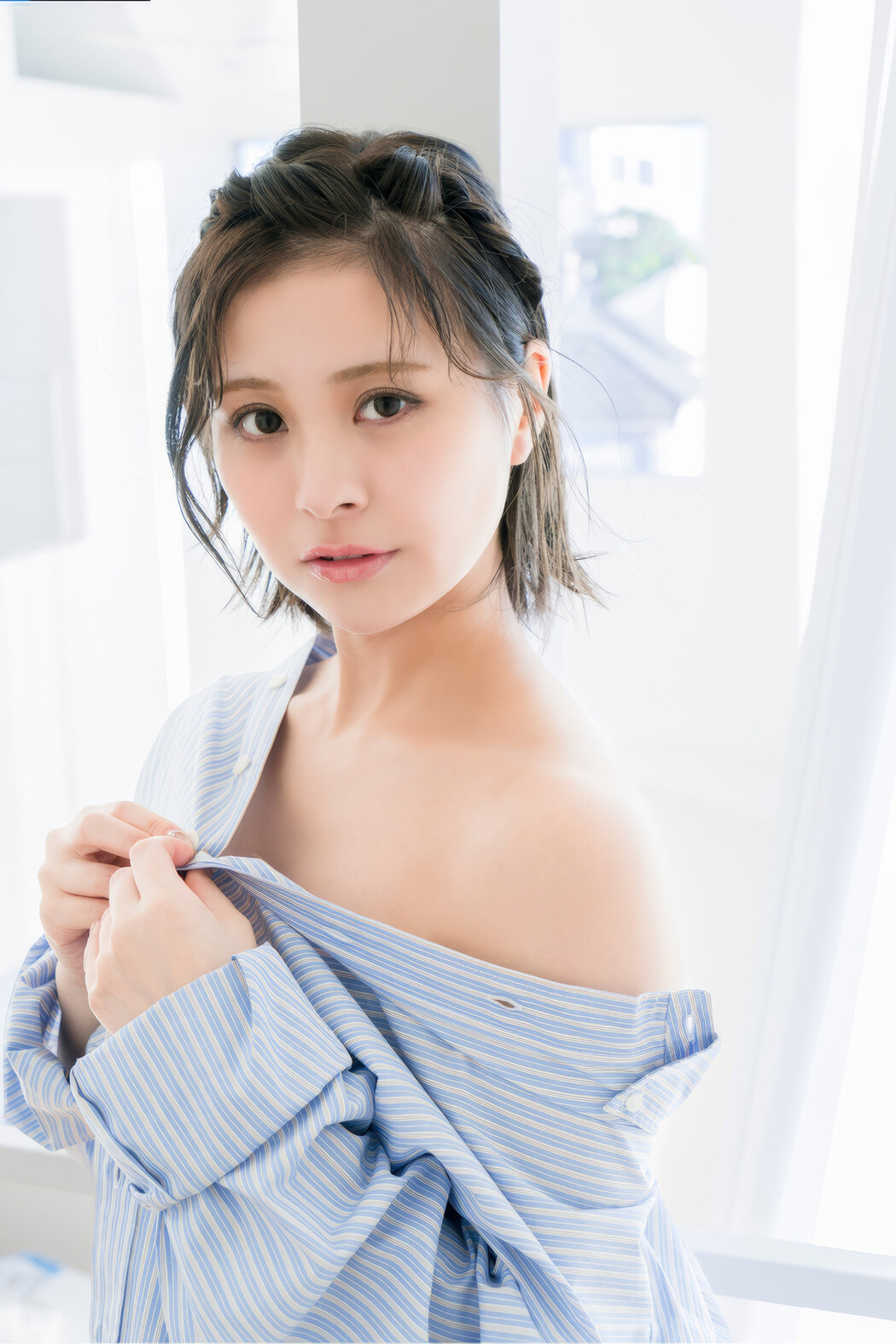 Shiori Sato 佐藤栞, FLASHデジタル写真集 「お嬢様の冒険」 Set.03