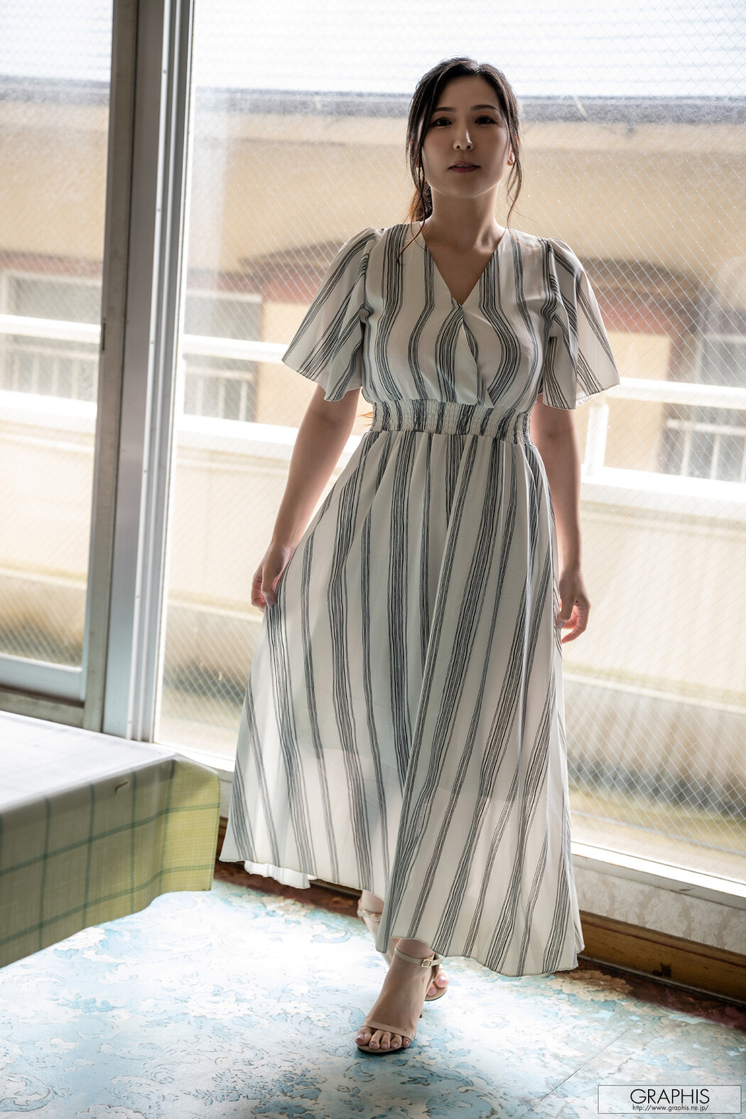 Yuna Shina 椎名ゆな, Graphis Gals 「Sultry Woman」 Vol.02