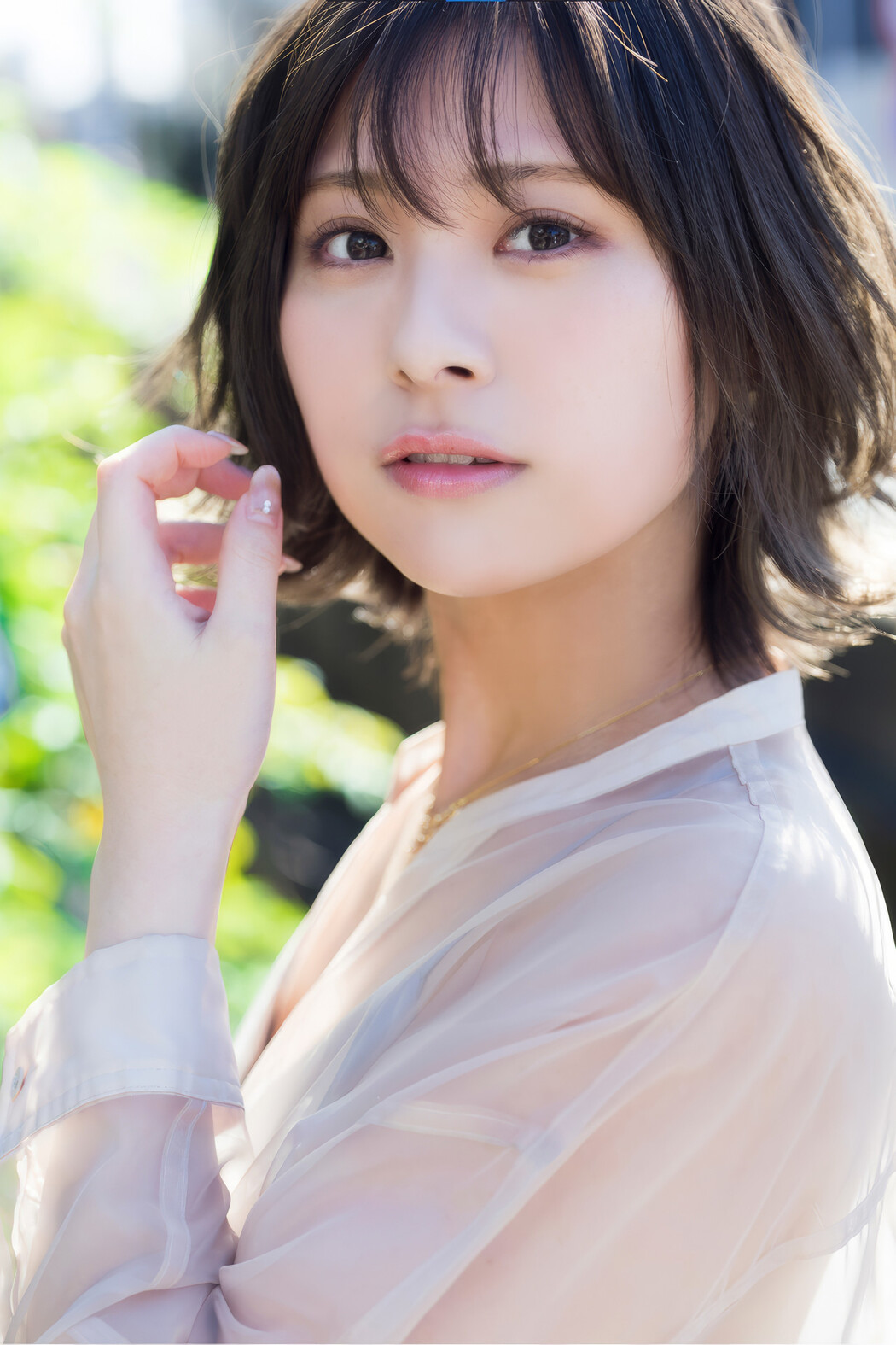 Shiori Sato 佐藤栞, FLASHデジタル写真集 「お嬢様の冒険」 Set.03 Cover Photo