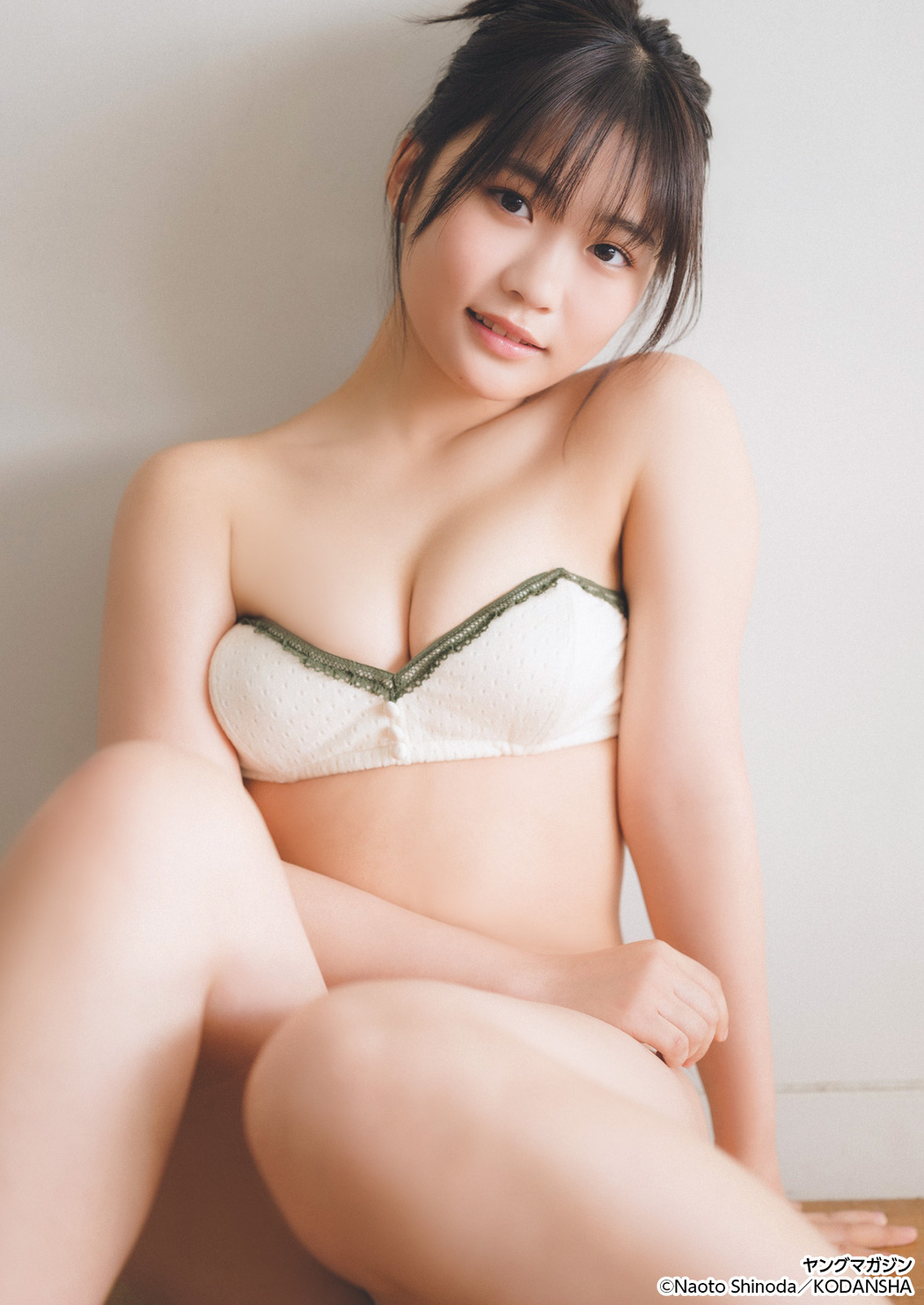 中田花奈・尾茂井奏良, Young Magazine 2025 No.15 (週刊ヤングマガジン 2025年15号)