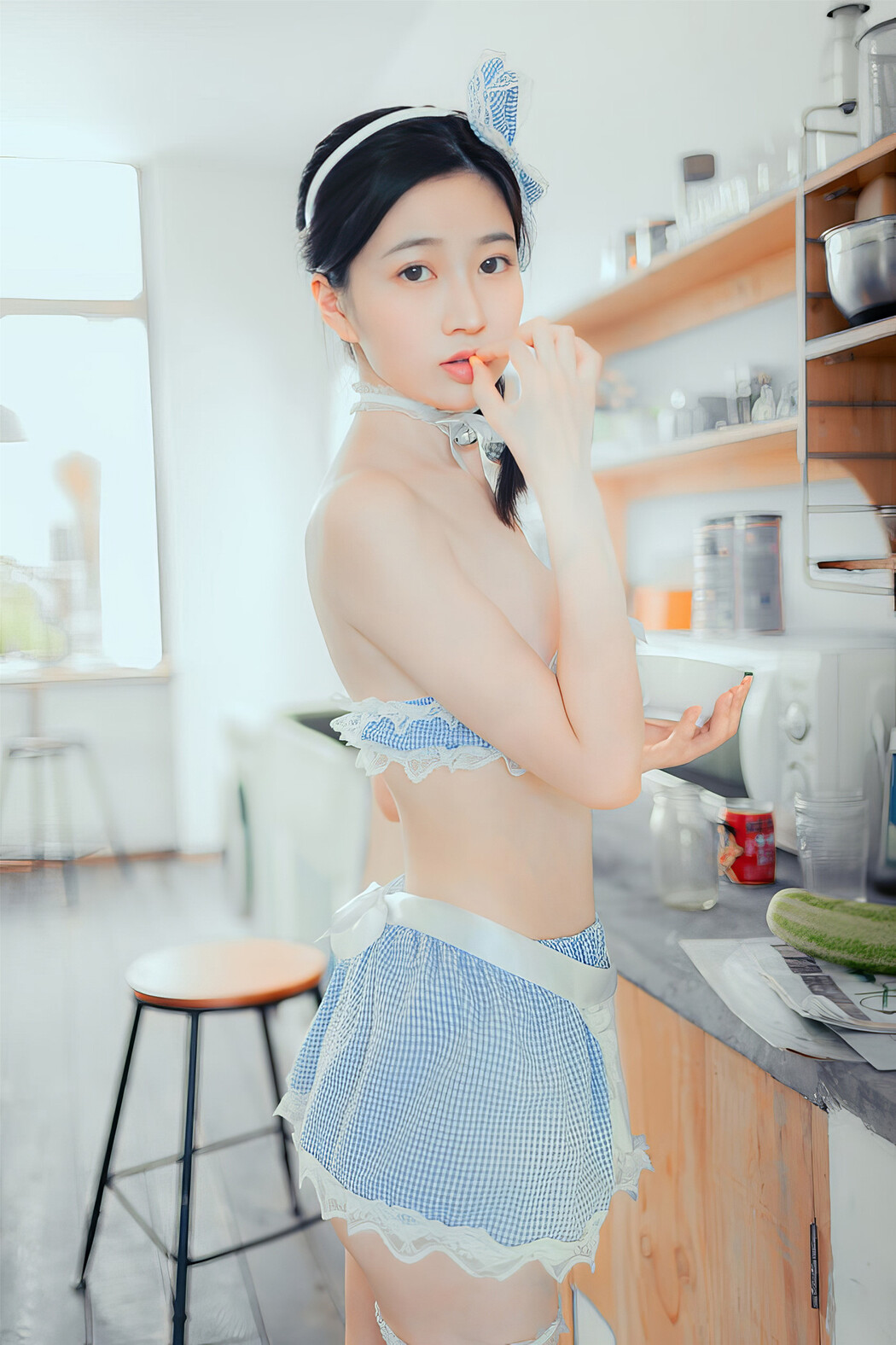 年年Nnian, 写真集 厨娘 Chef Girl