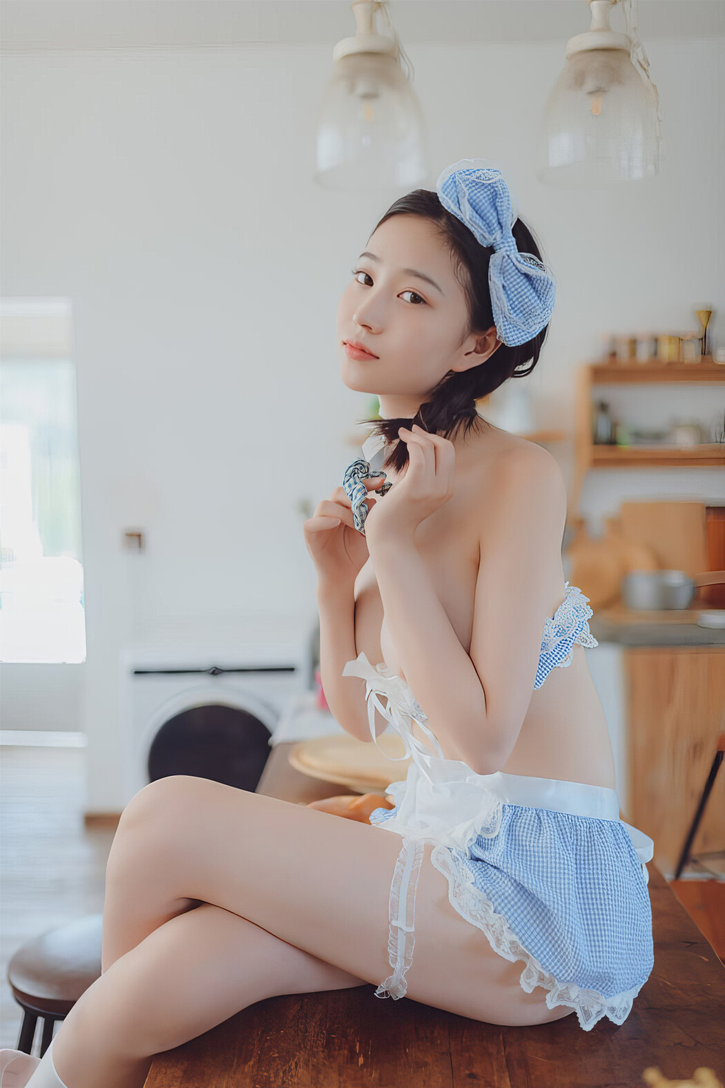 年年Nnian, 写真集 厨娘 Chef Girl