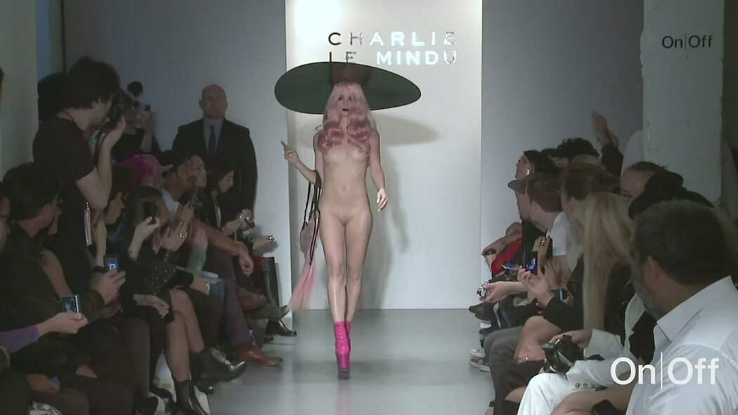 Porno Fashion Model