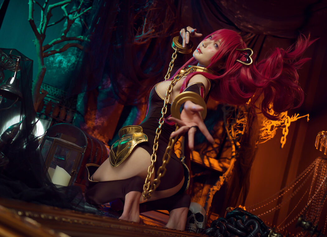 [Internet celebrity COSER photo] Anime blogger A Bao is also a rabbit girl - empty flower