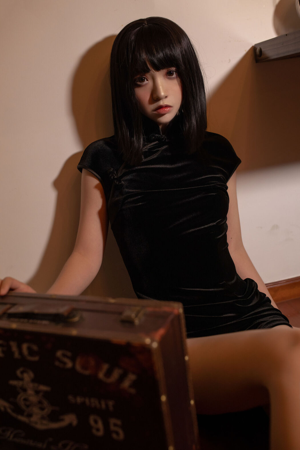 [Internet celebrity COSER photo] Crazy cat ss - shredded meat black cheongsam