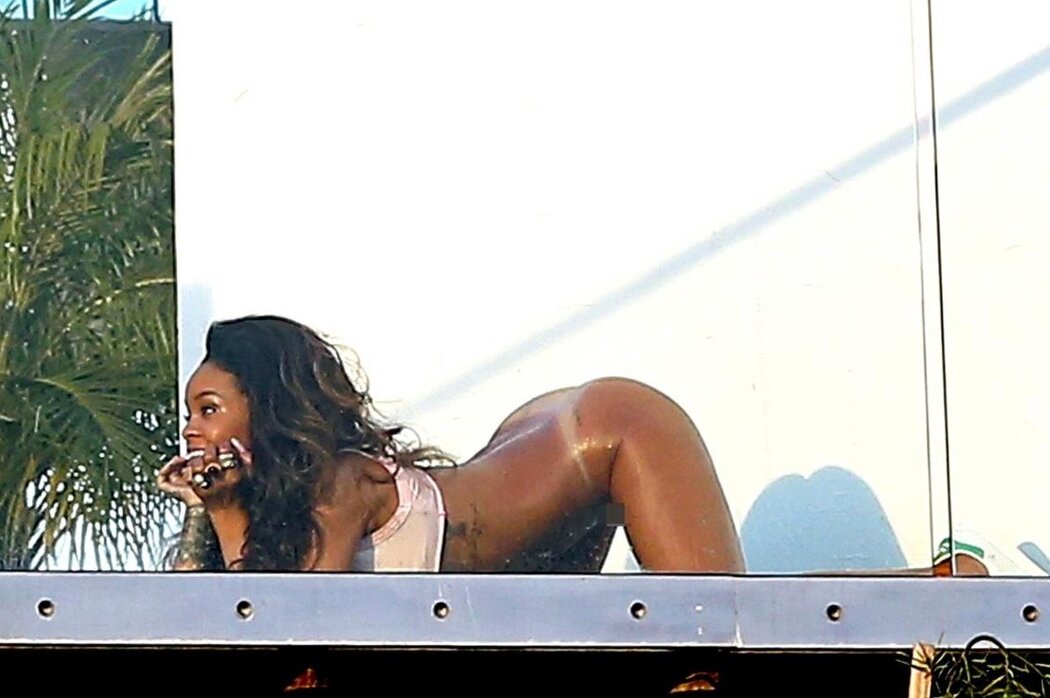 Rihanna Naked