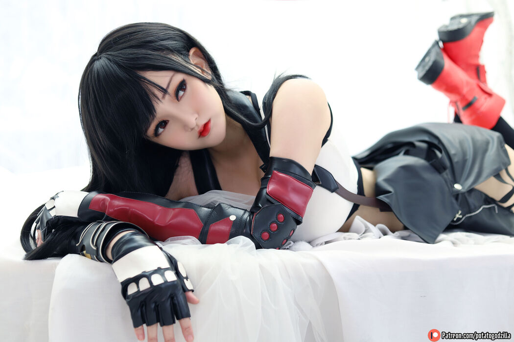 [COS Welfare] Miss Coser Potato Godzilla - Tifa