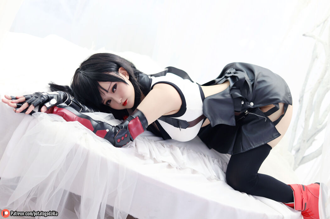 [COS Welfare] Miss Coser Potato Godzilla - Tifa