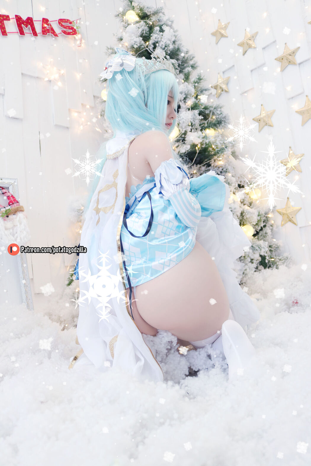 [COS Welfare] Miss Coser Potato Godzilla - Snow Miku