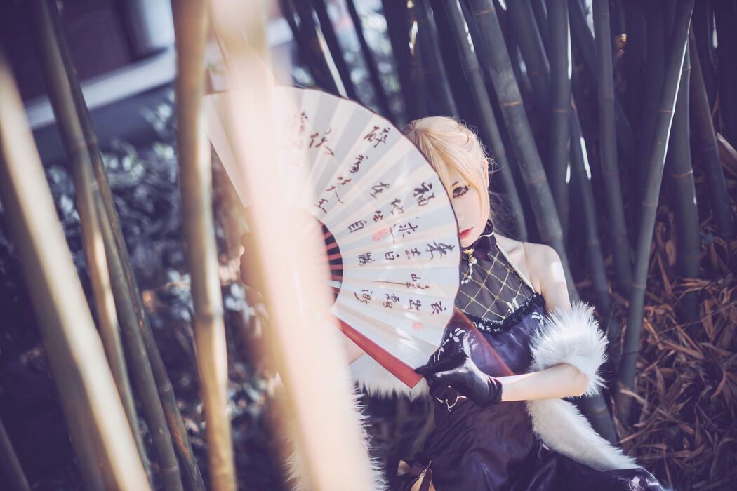 [Cosplay] Coser Yiyi - Girls Frontline Purple Rain Heart