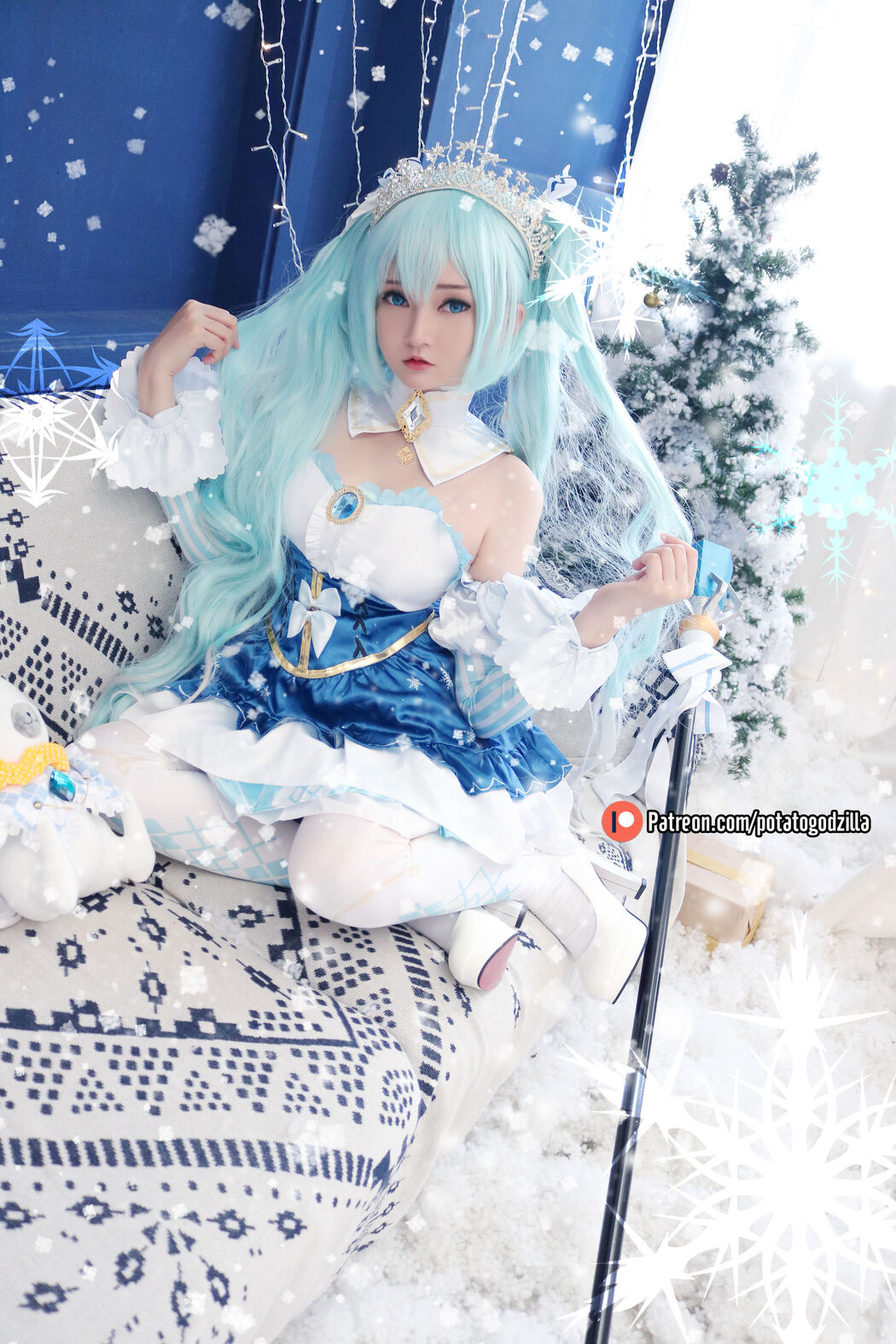 [COS Welfare] Miss Coser Potato Godzilla - Snow Miku