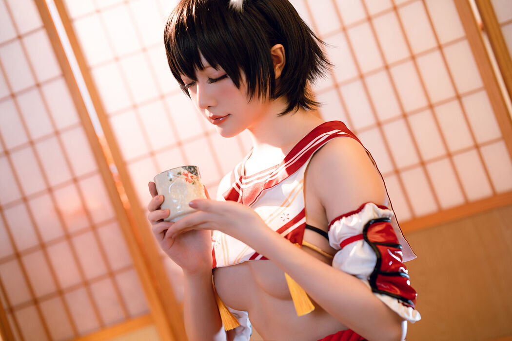 [COS Welfare] Miss Coser's Star Delay - Kasuga Tsubaki Cover Photo
