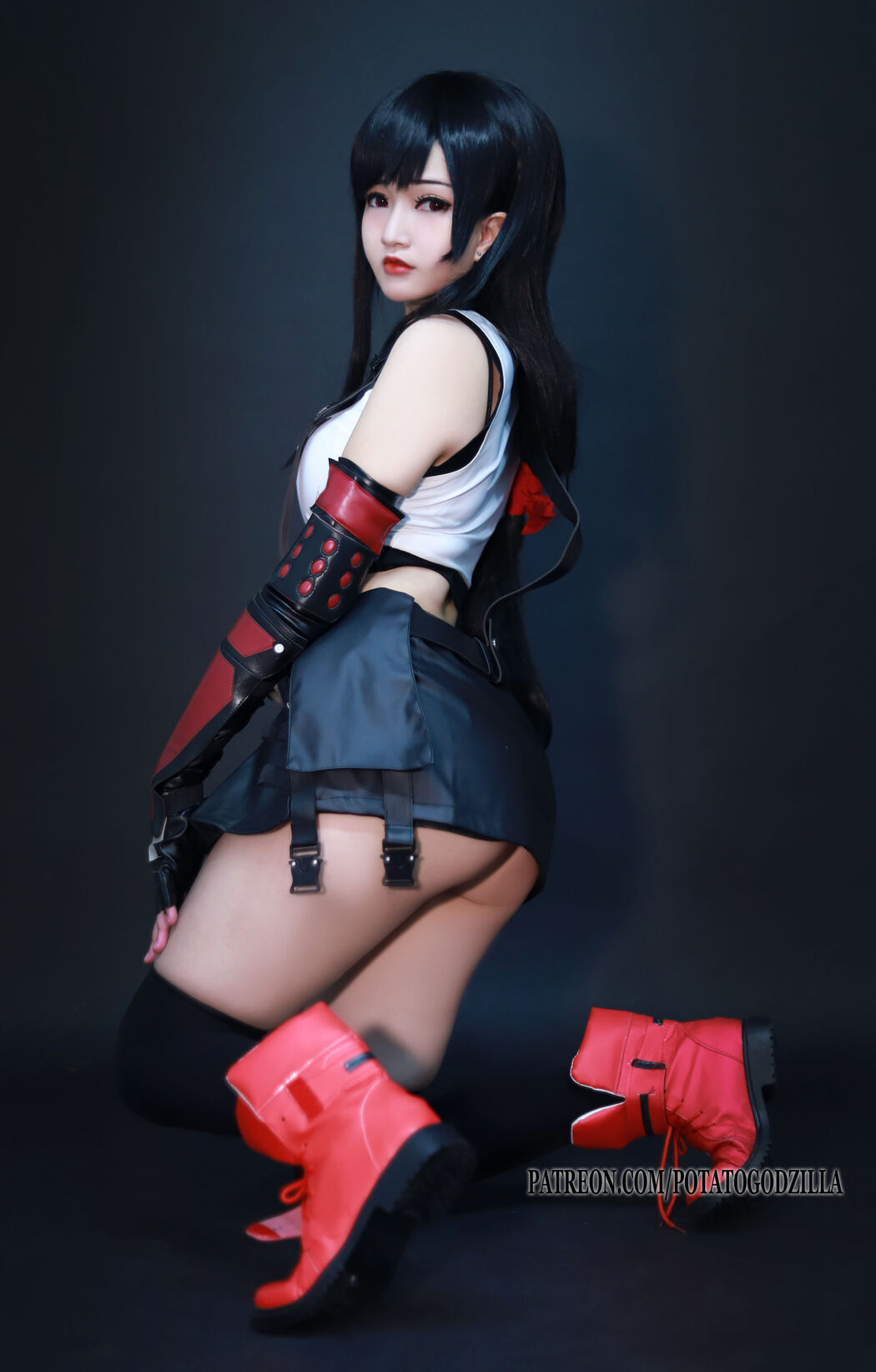 [COS Welfare] Miss Coser Potato Godzilla - Tifa