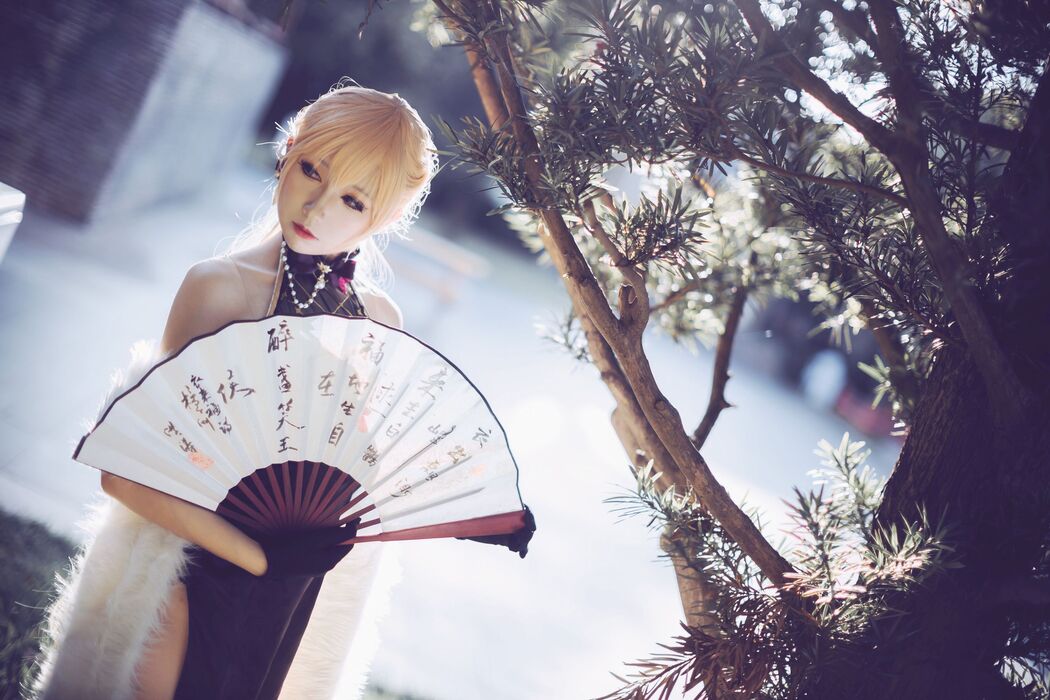 [Cosplay] Coser Yiyi - Girls Frontline Purple Rain Heart