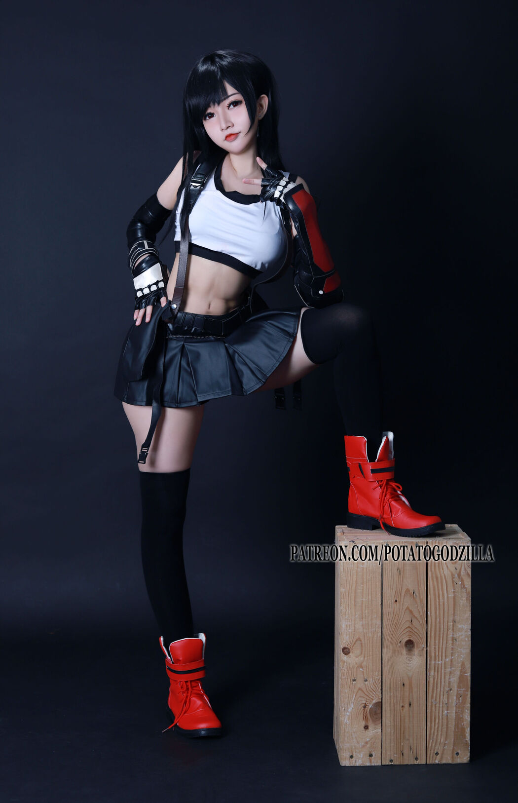 [COS Welfare] Miss Coser Potato Godzilla - Tifa