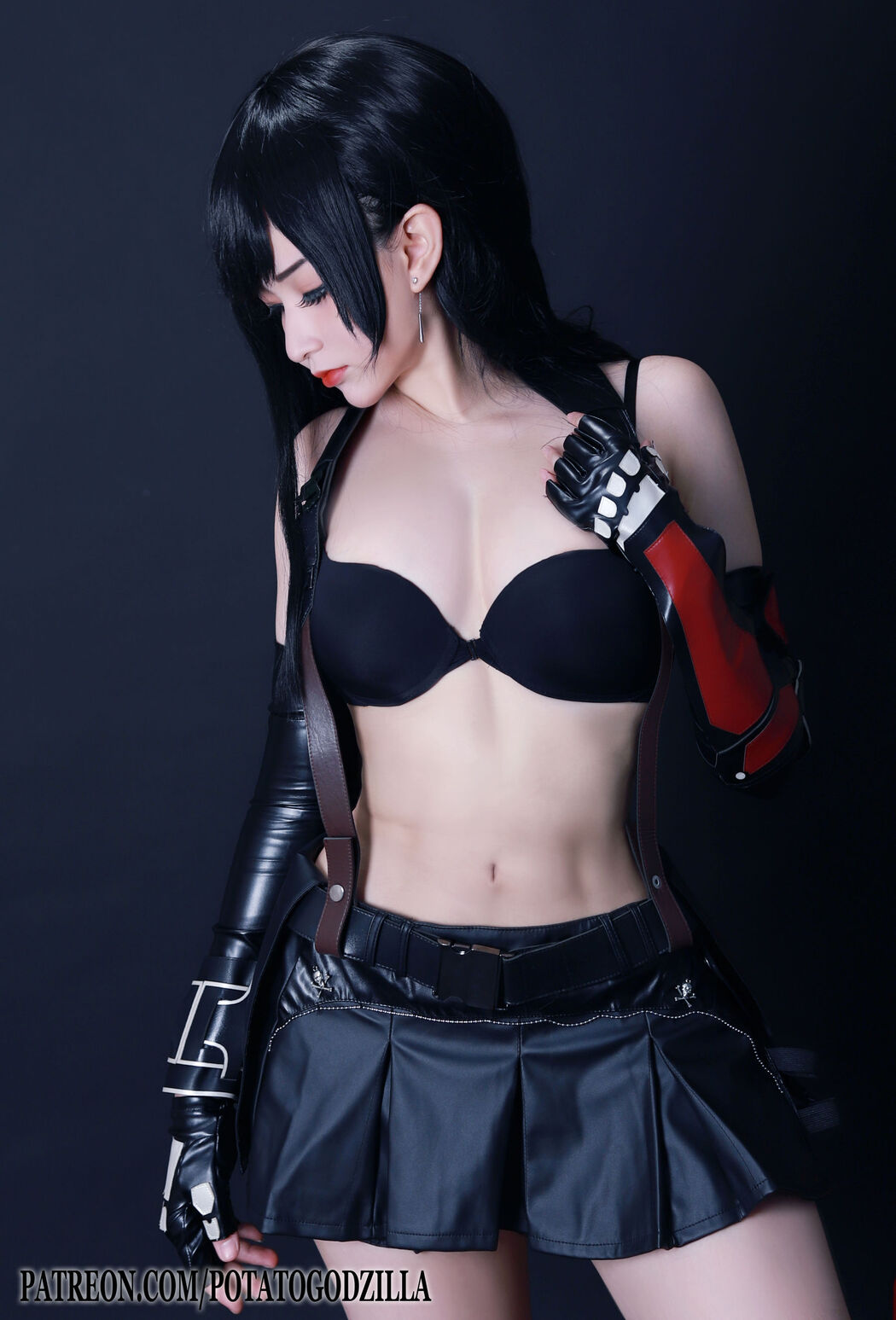[COS Welfare] Miss Coser Potato Godzilla - Tifa