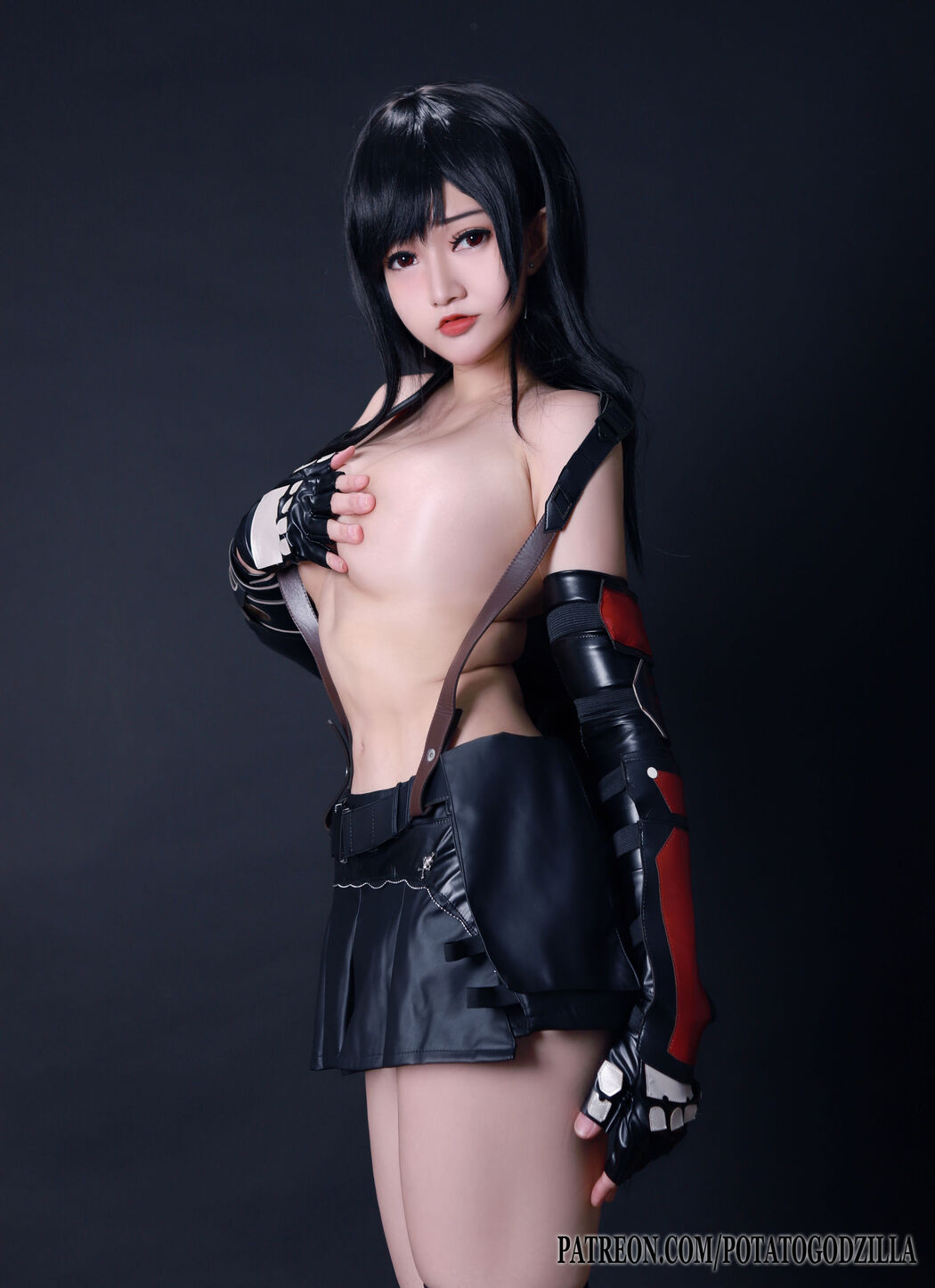 [COS Welfare] Miss Coser Potato Godzilla - Tifa Cover Photo