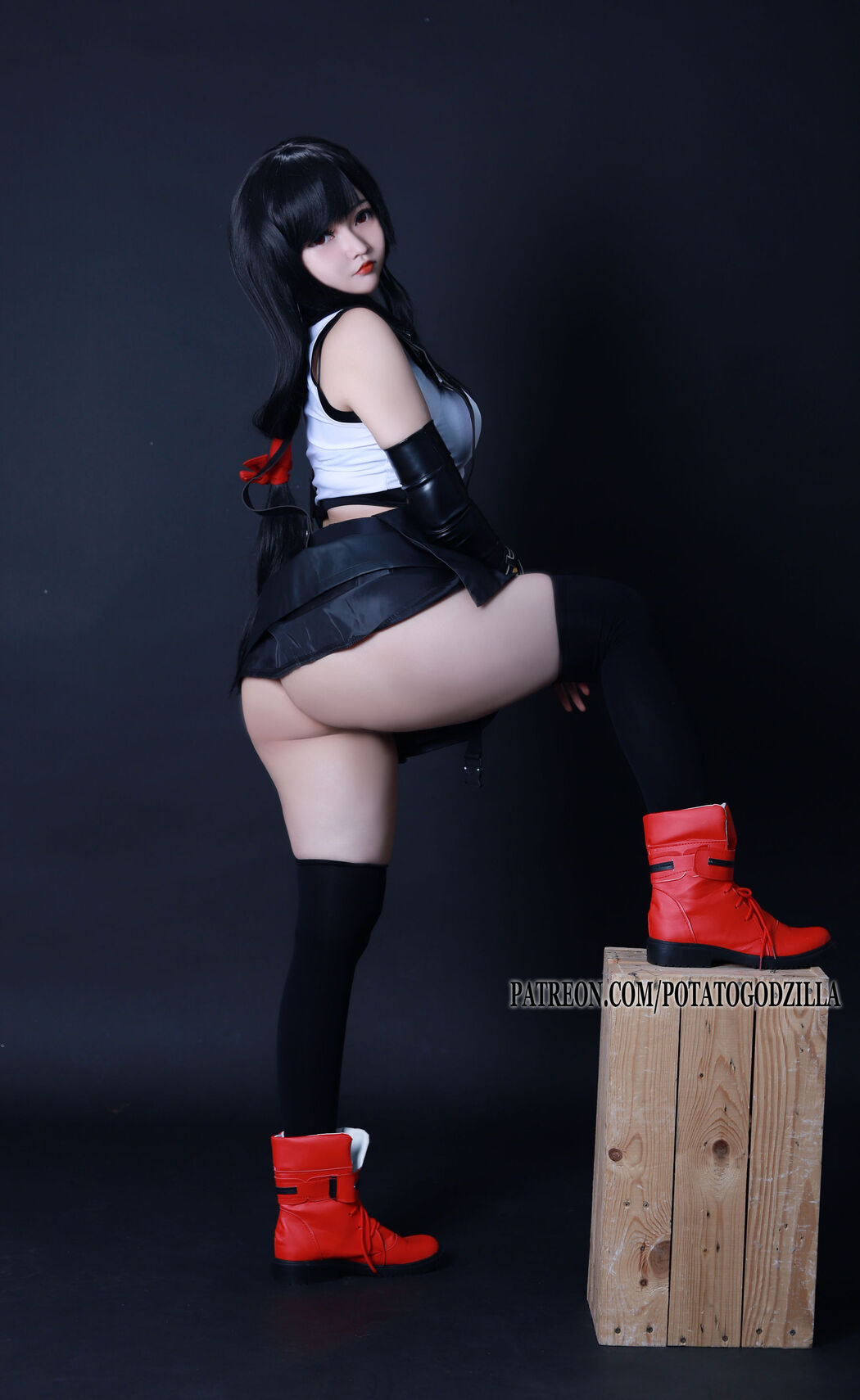 [COS Welfare] Miss Coser Potato Godzilla - Tifa