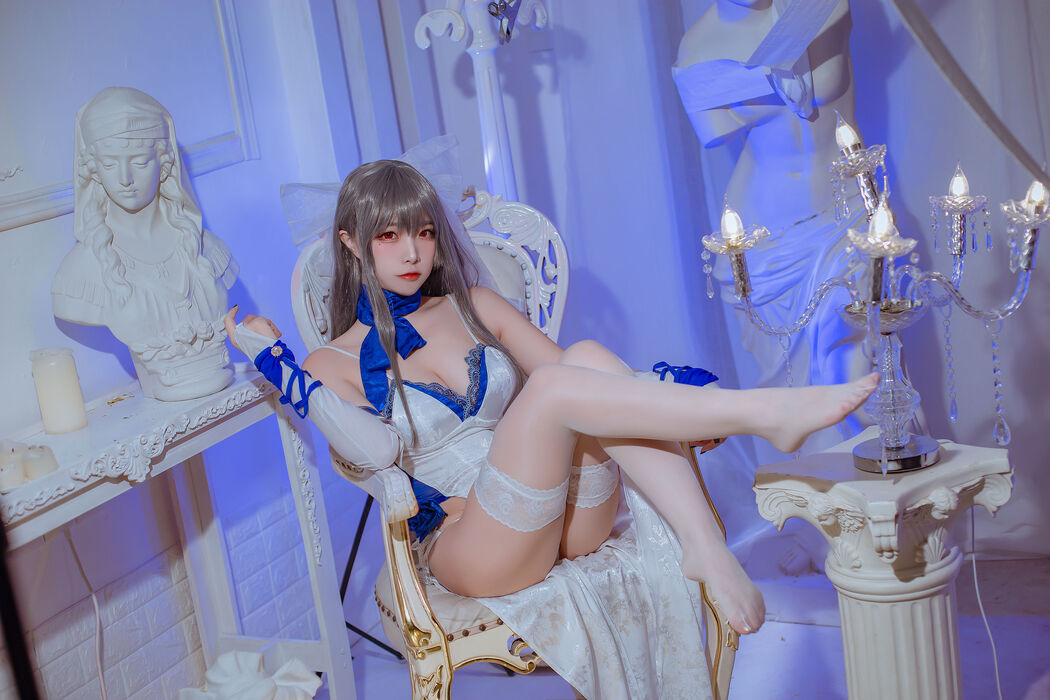 [COS Welfare] Popular Coser Nisa - Azur Lane Louis IX dress