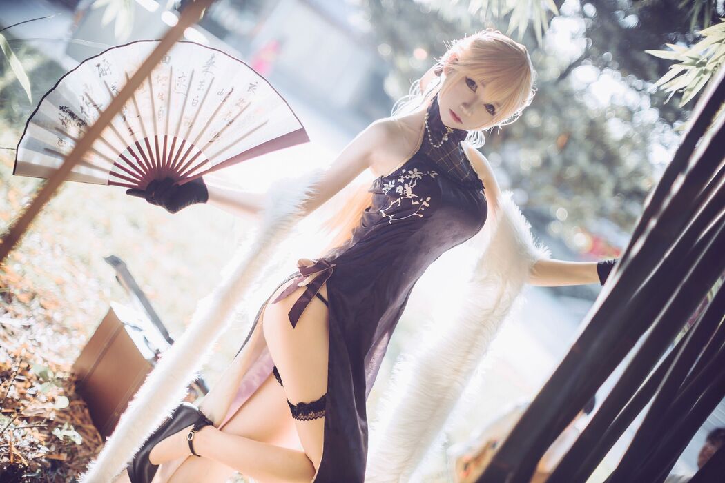 [Cosplay] Coser Yiyi - Girls Frontline Purple Rain Heart