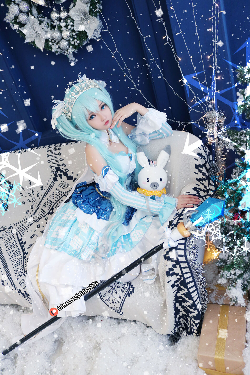 [COS Welfare] Miss Coser Potato Godzilla - Snow Miku