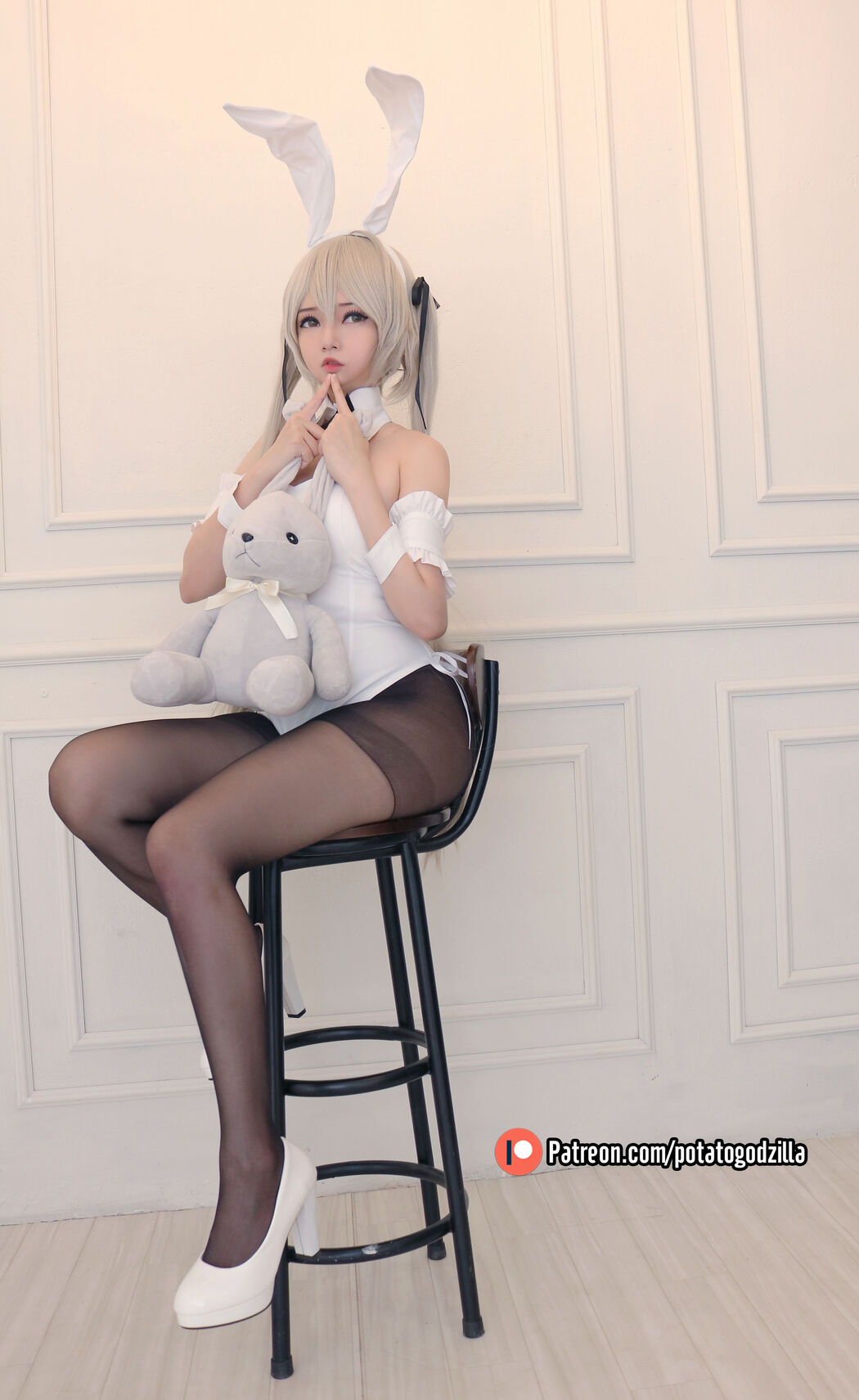 [COS Welfare] Miss Coser Potato Godzilla - Sora Kasugano Bunny Suit