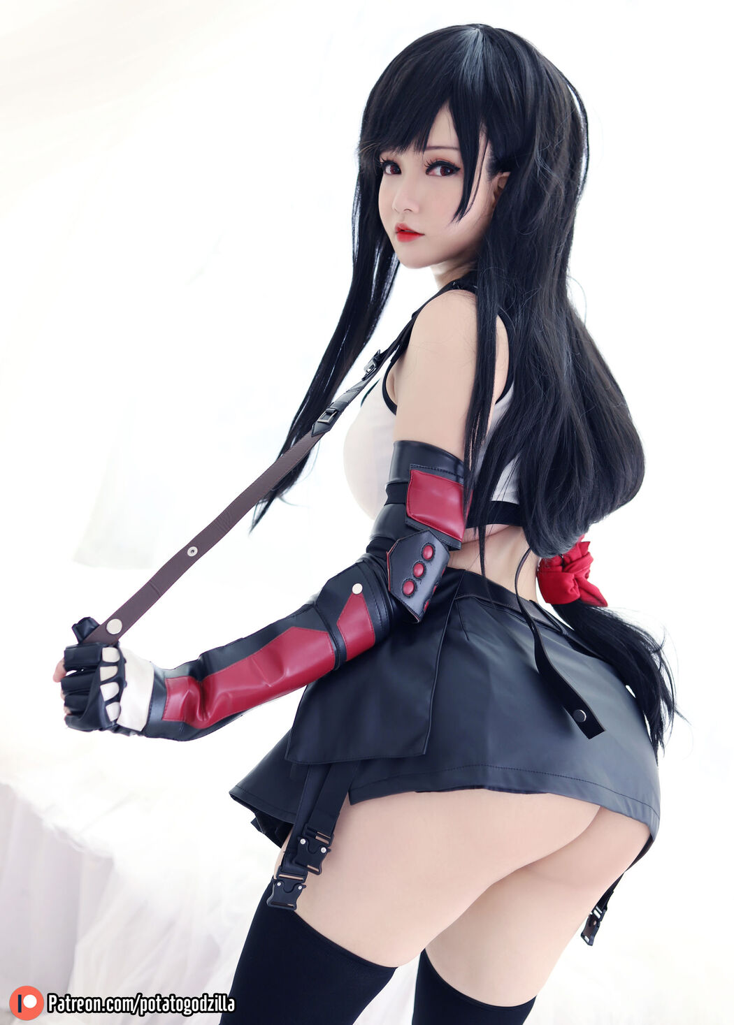 [COS Welfare] Miss Coser Potato Godzilla - Tifa