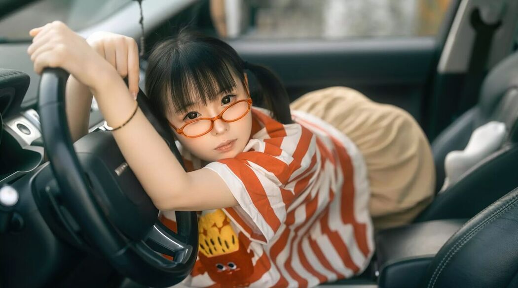 Coser@幼水铃衣 – 周末郊游
