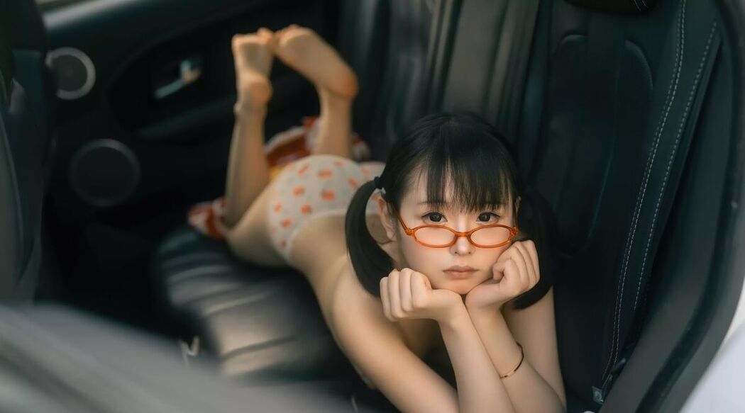 Coser@幼水铃衣 – 周末郊游