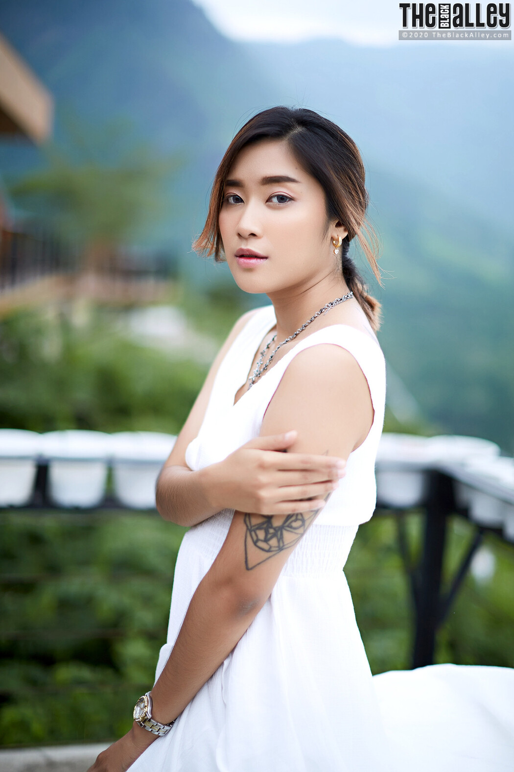 Apple The Black Alley Photobook Set.86