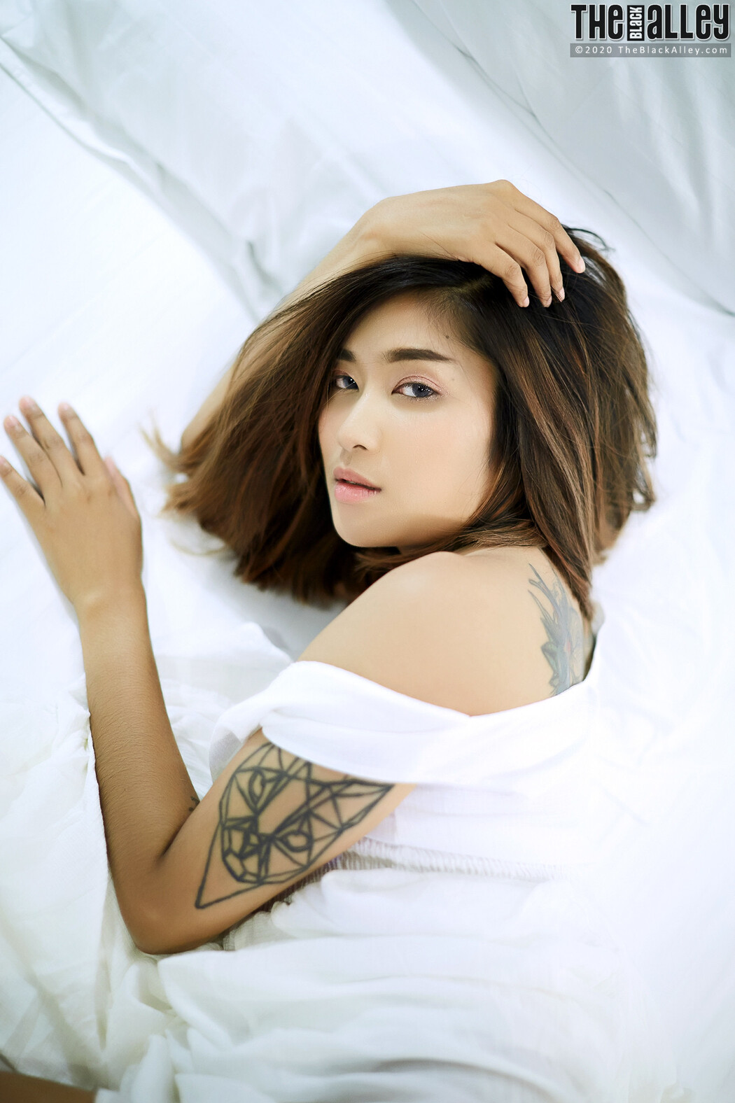 Apple The Black Alley Photobook Set.86