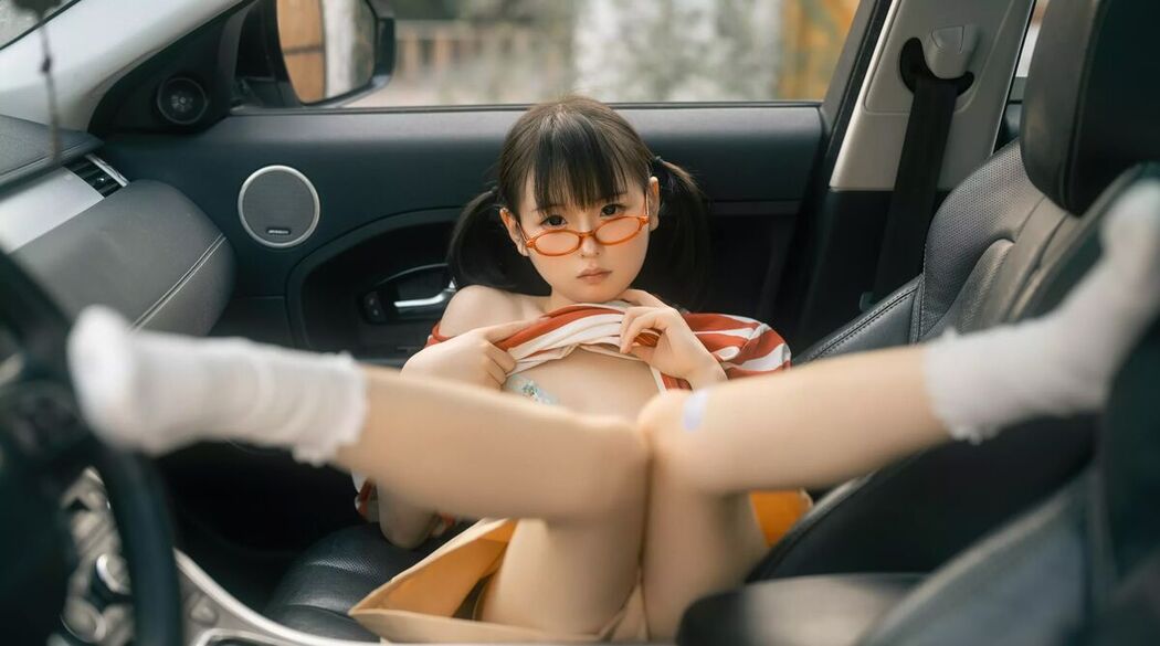 Coser@幼水铃衣 – 周末郊游