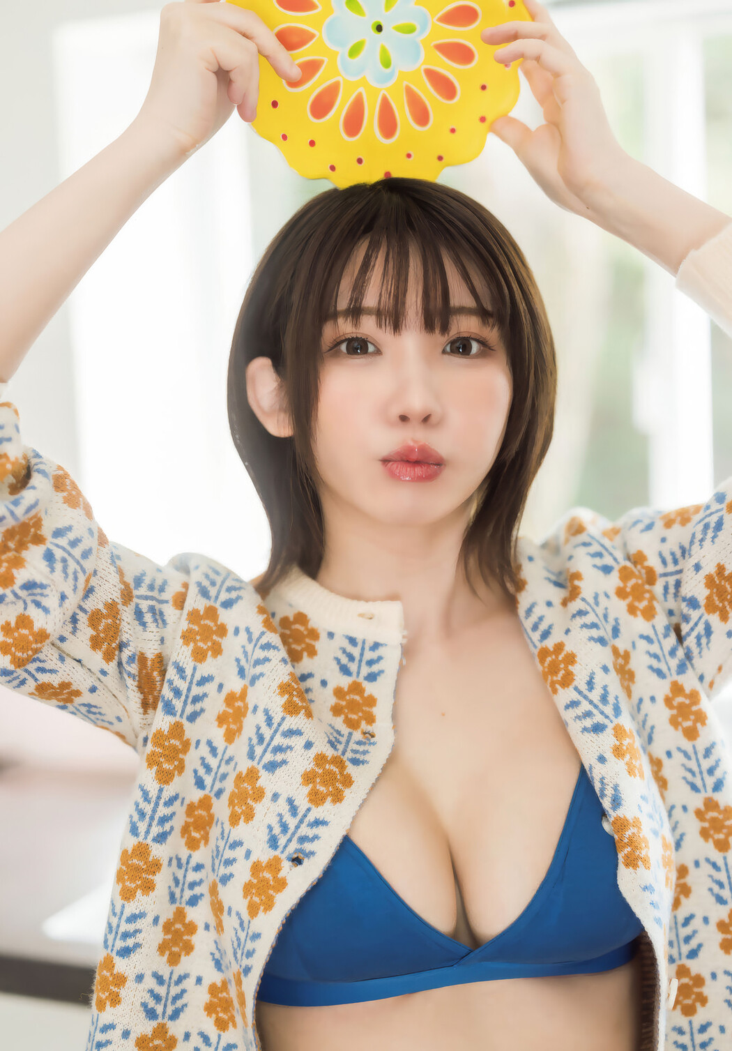 Enako えなこ, Shonen Magazine 2025 No.15 (少年マガジン 2025年15号)