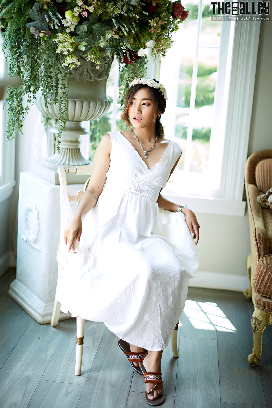 Apple The Black Alley Photobook Set.86