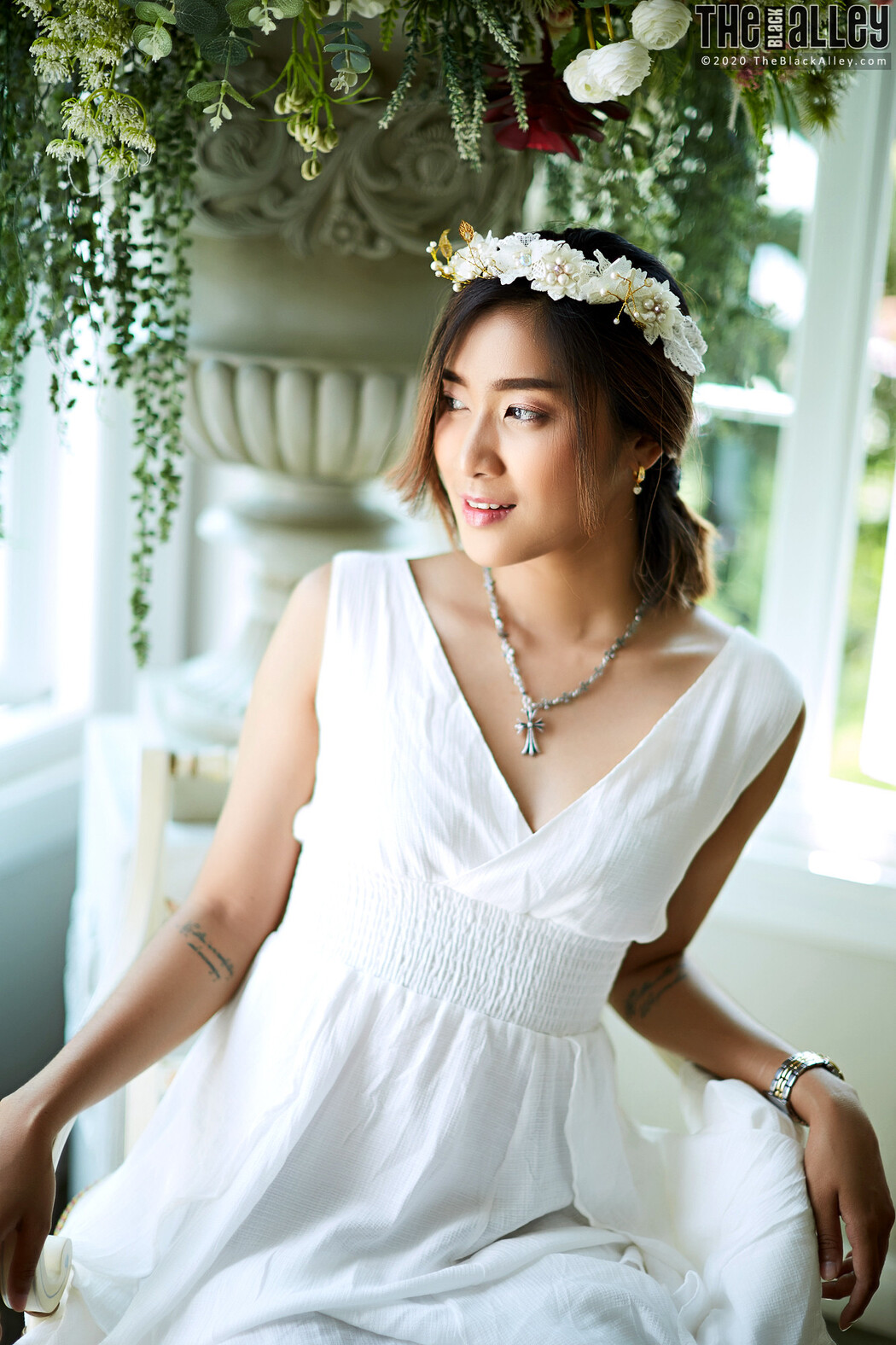 Apple The Black Alley Photobook Set.86