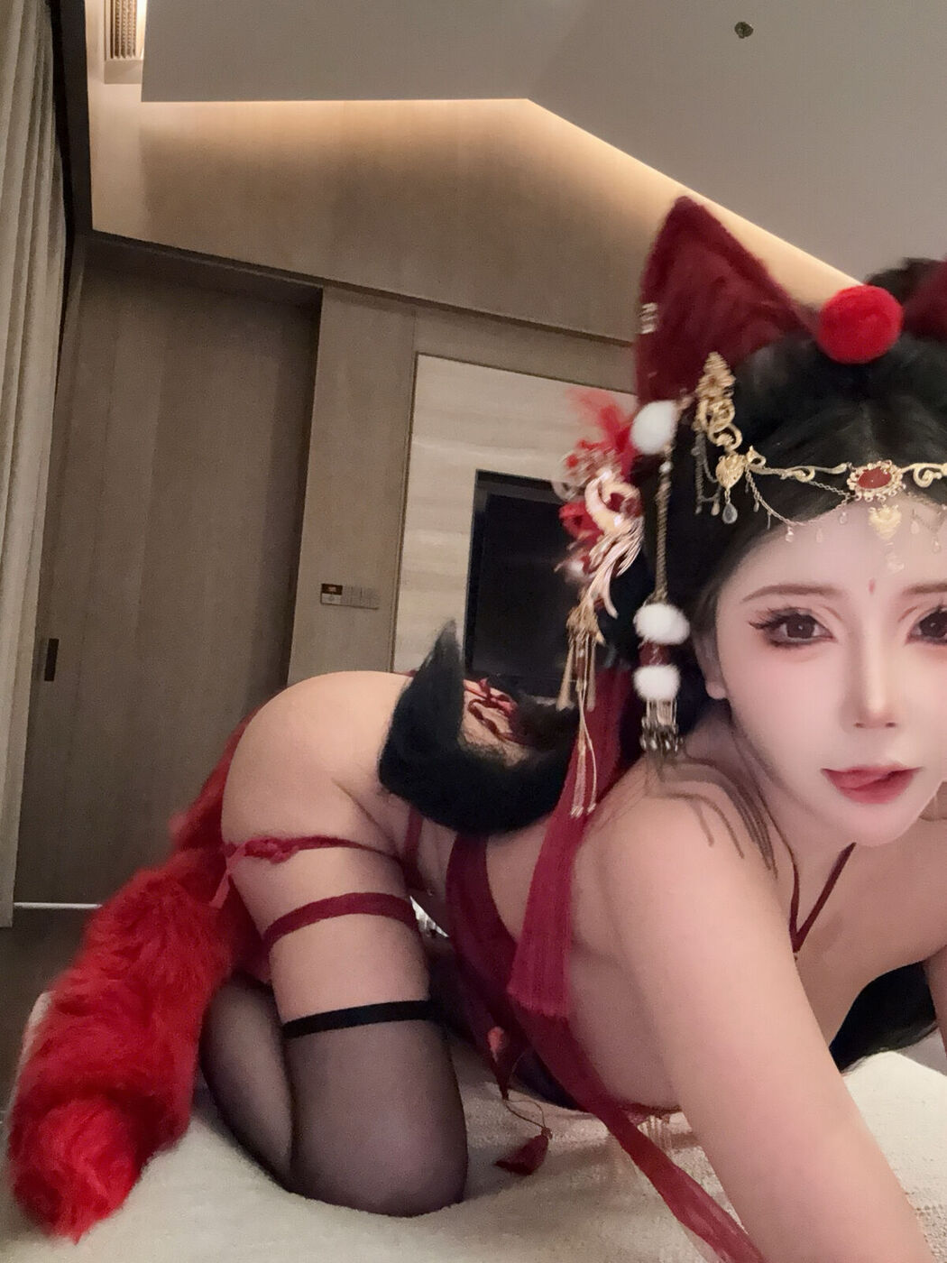 Coser@抱走莫子aa &#8211; 红色小尾巴 Part1