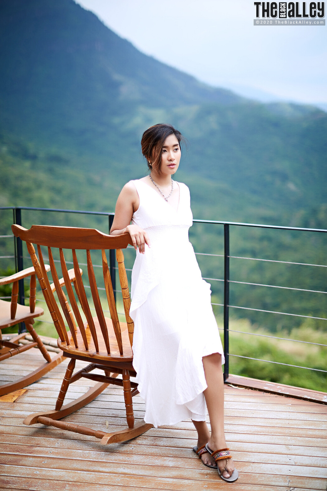 Apple The Black Alley Photobook Set.86