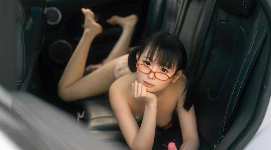 Coser@幼水铃衣 – 周末郊游