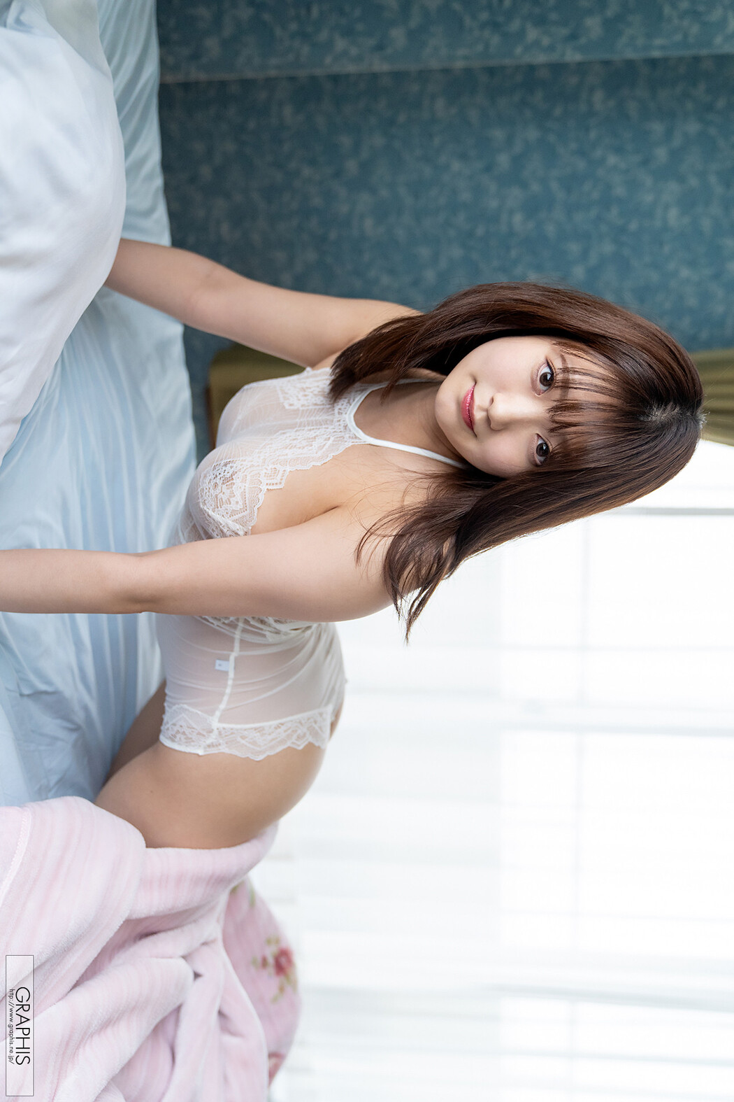 Madoka Shizuki 詩月まどか, Graphis Gals 「Turnover」 Vol.01-02