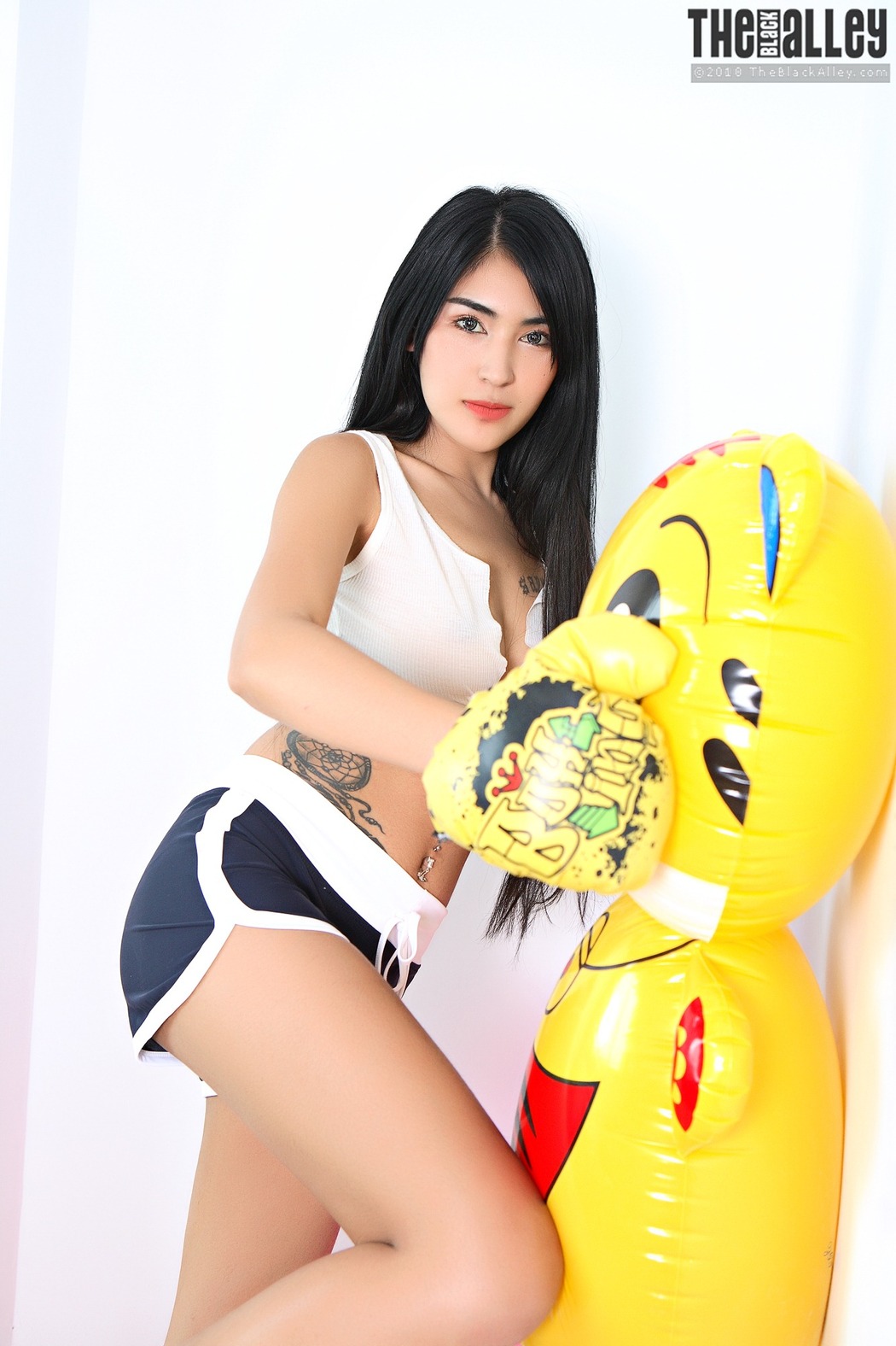 Saipan The Black Alley Photobook Set.44