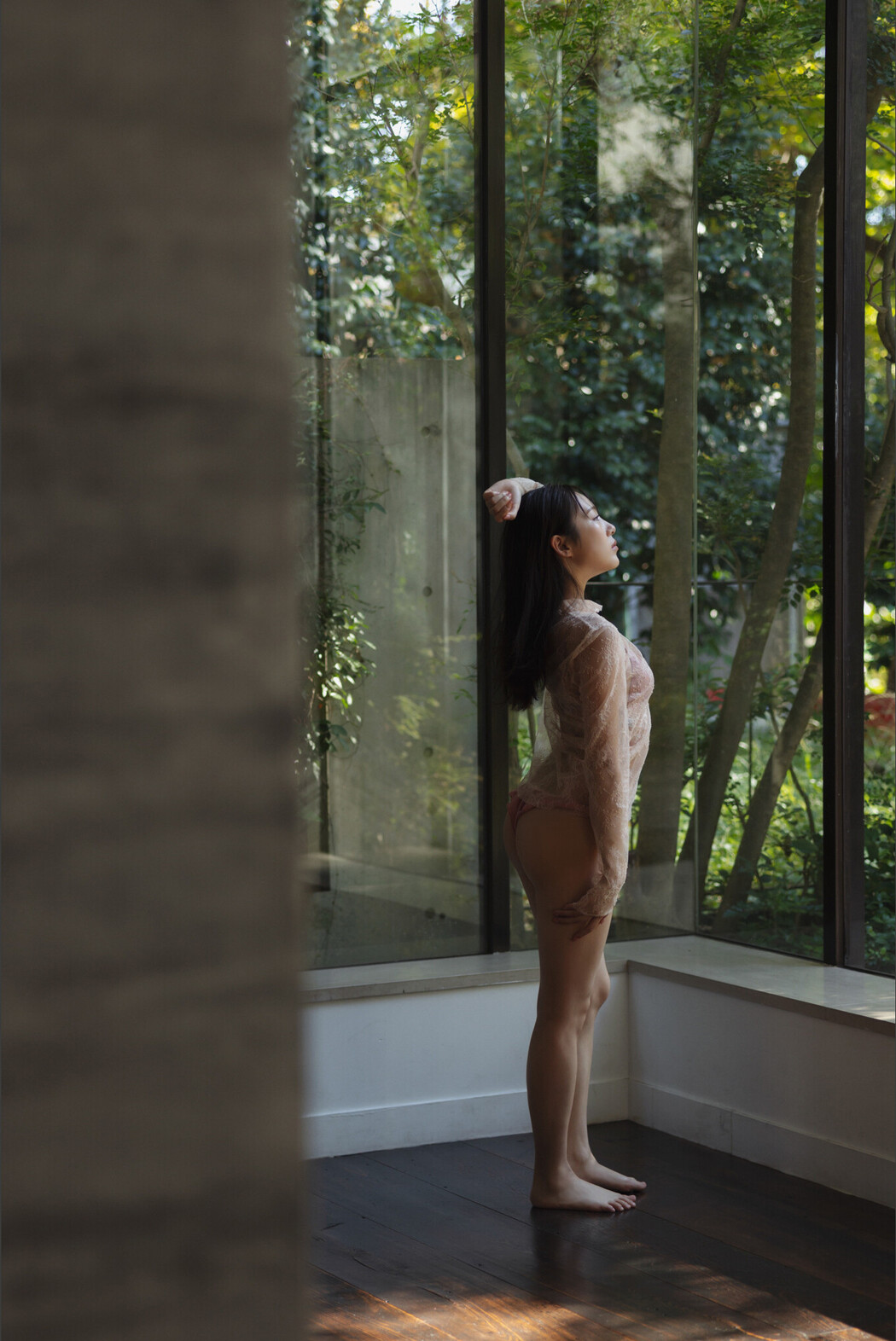 Sumire Yokono 横野すみれ, FRIDAYデジタル写真集 『悪魔的に小悪魔ッ!』 Set.01