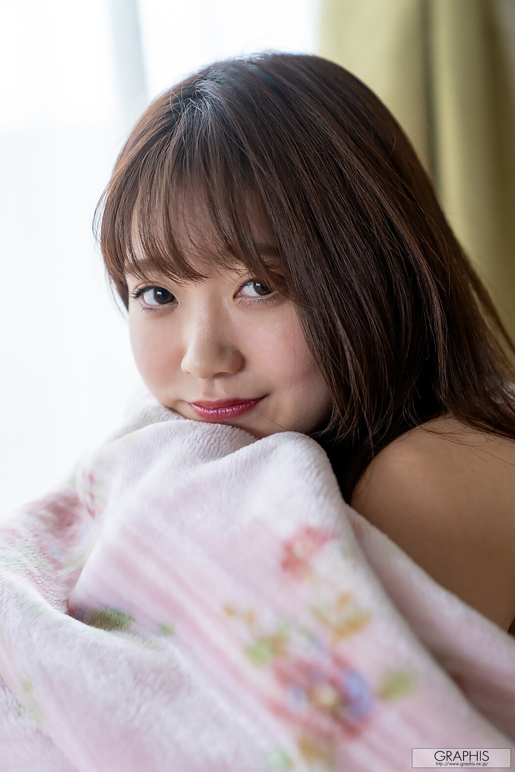 Madoka Shizuki 詩月まどか, Graphis Gals 「Turnover」 Vol.01-02