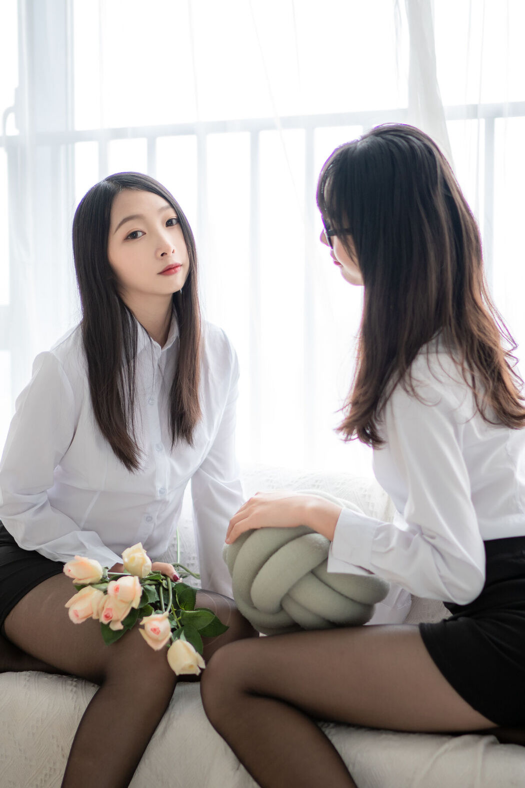 Coser@茶籽CCZ – 黑絲雙人百合