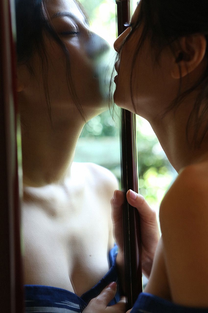 Yumi Sugimoto << Adult Weekend >> [WPB-net] No.187-188